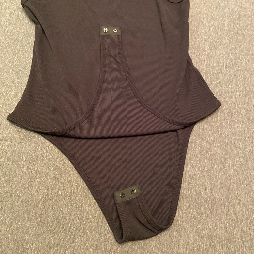 Black body suit - never been worn - Picture 2 of 3